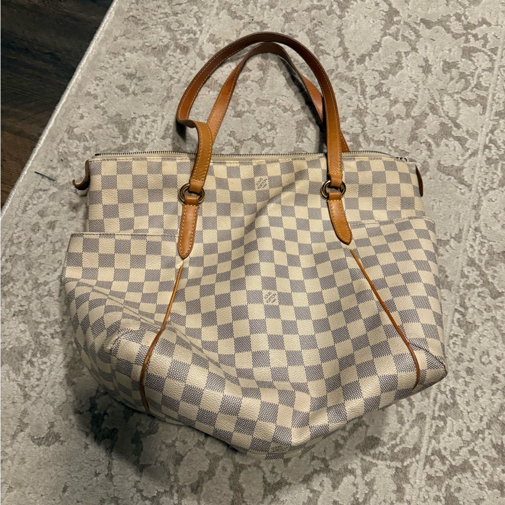 Checkered Tote Bag with Tan Accents